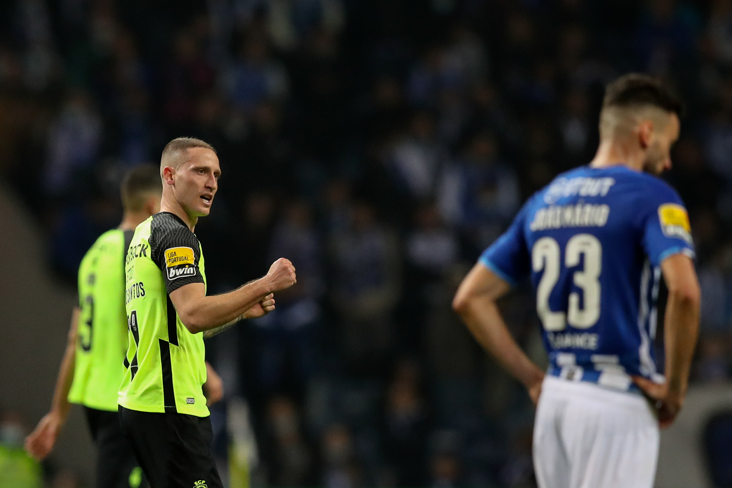 Dragão interditado por dois jogos devido aos incidentes no FC