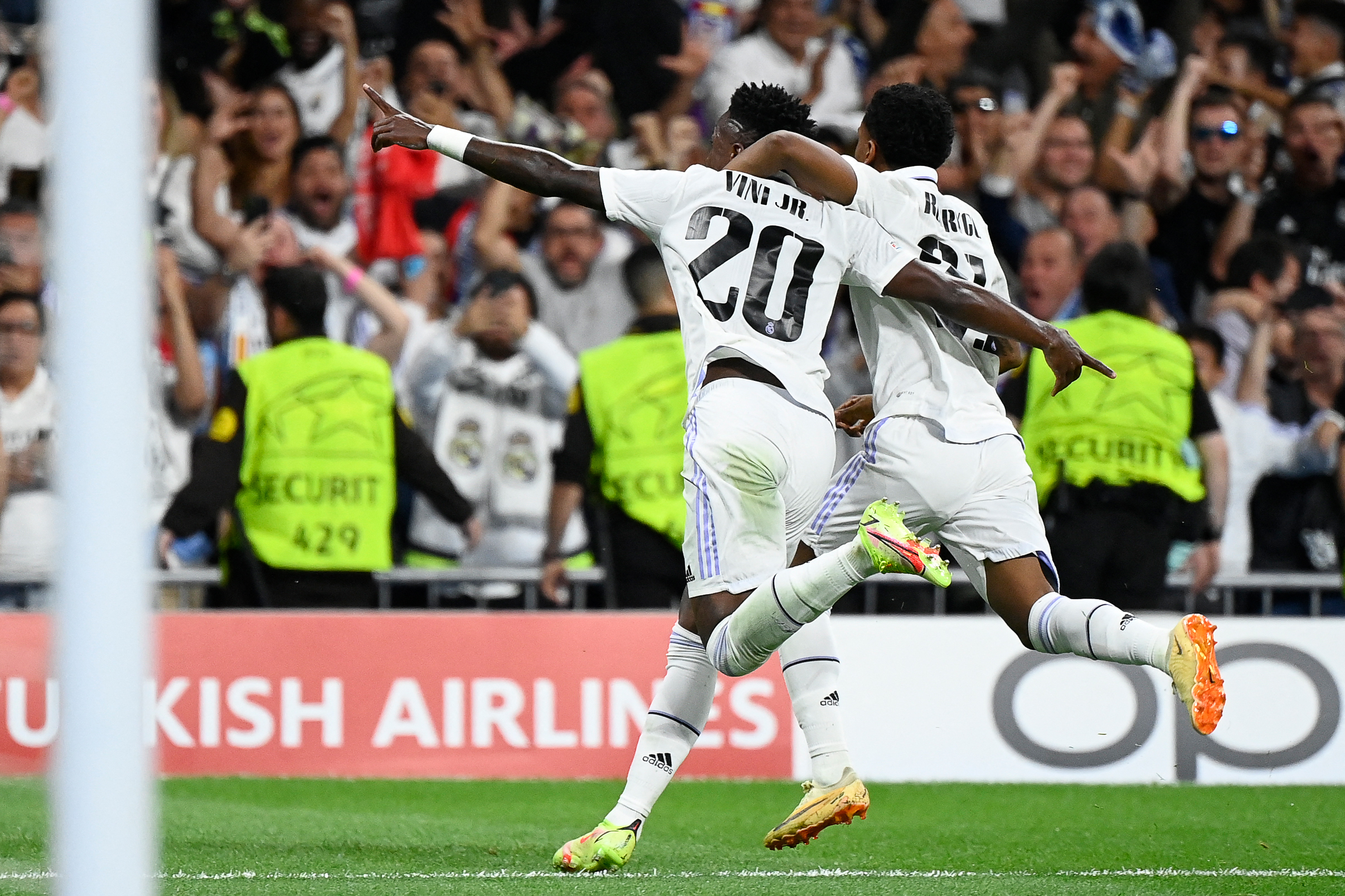 Real Madrid e Manchester City empatam em jogo de golaços pela Liga dos  Campeões