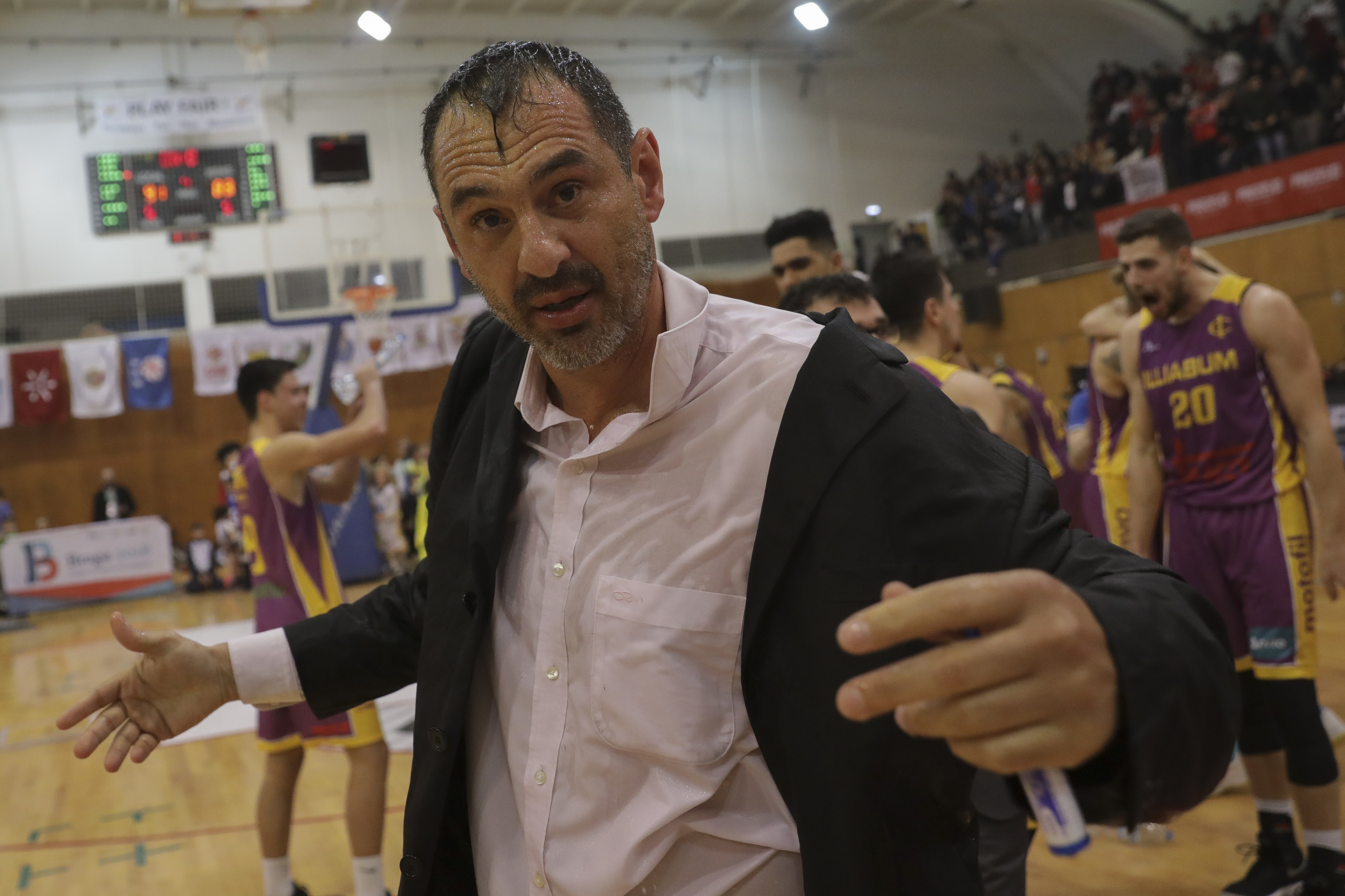 Basquetebol do Benfica faz viagem épica à Sibéria