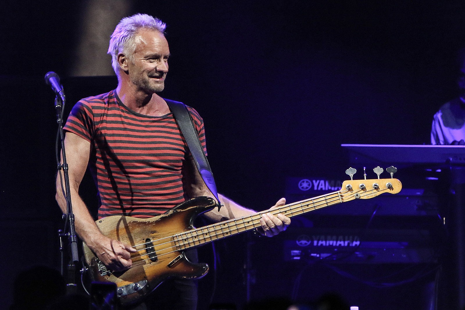 Sting cancela vários concertos mas mantém o do Marés Vivas