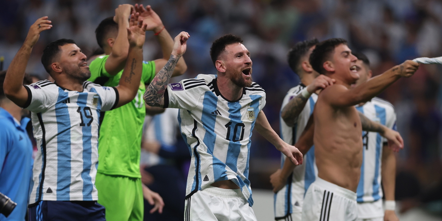 Mundial 2022: Argentina vence França nos penáltis e é campeã do