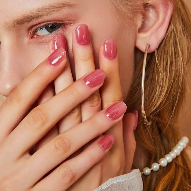 Estas são as 15 cores de vernizes que vai usar este verão. Espreite as inspirações