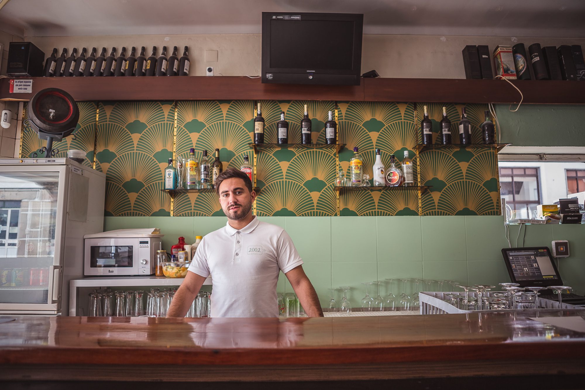 “Pesadelo na Cozinha”. O dono do 2002 tem 25 anos e sabe o que os clientes querem: não é o mesmo que Ljubomir quer