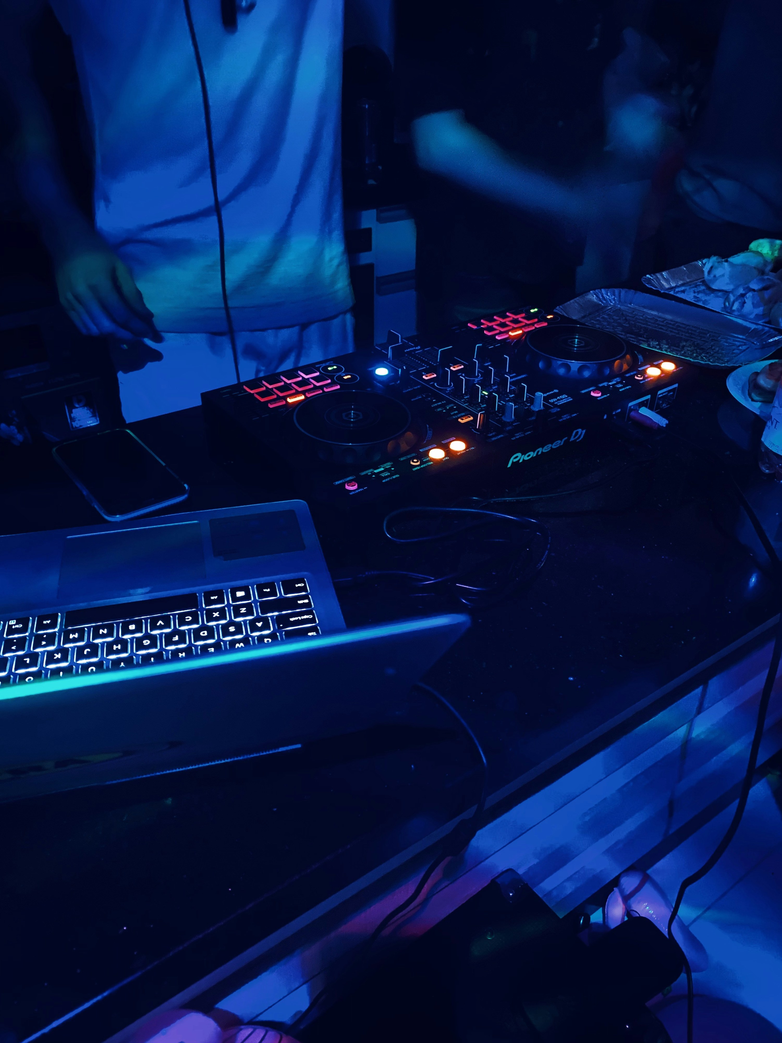 Porto vai ter uma festa com muita música e drag queens (Kiko is Hot e Más Influências estão confirmados)