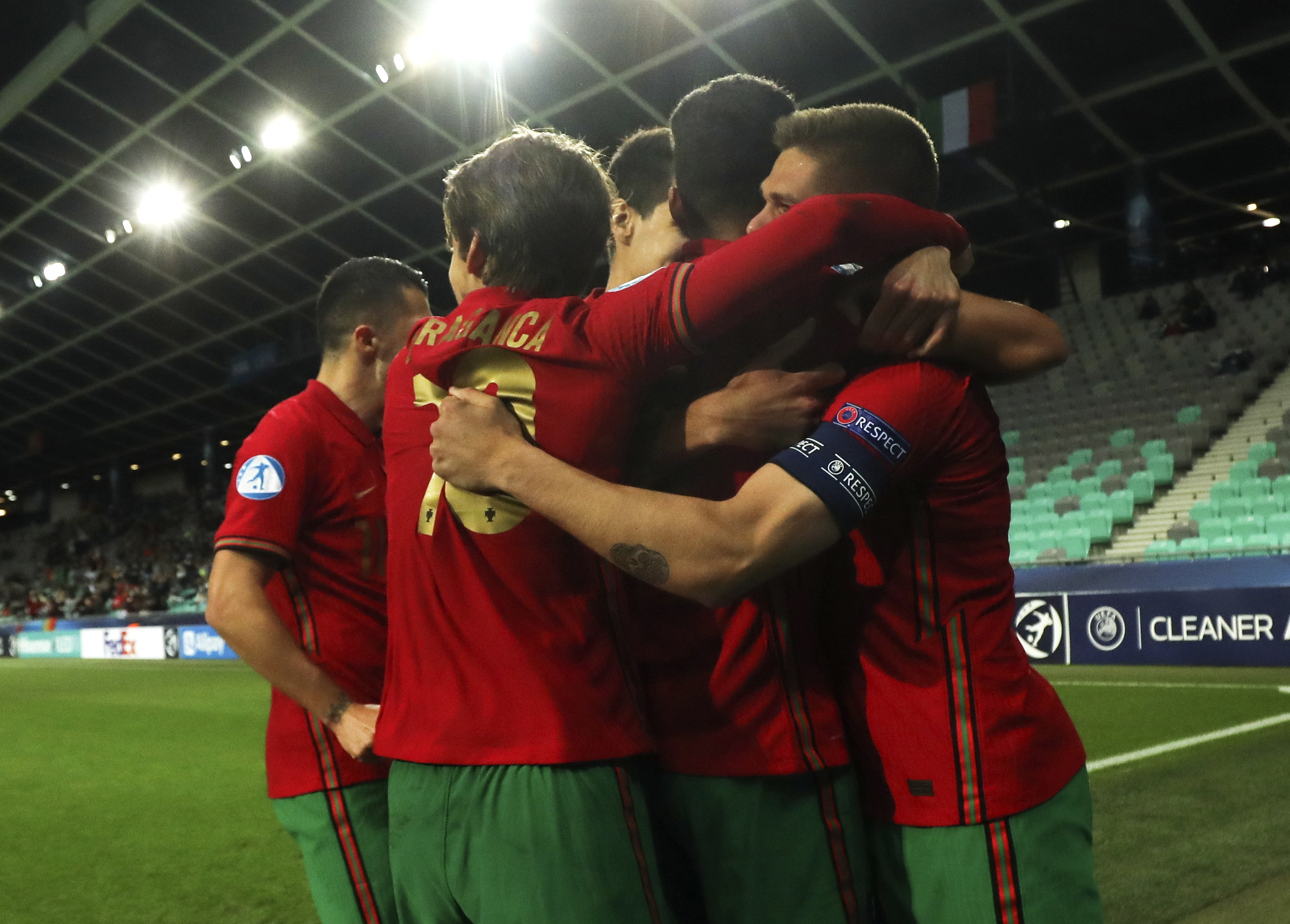 Portugal on X: ⏹ Final da partida! O Euro Sub-21 está cada vez