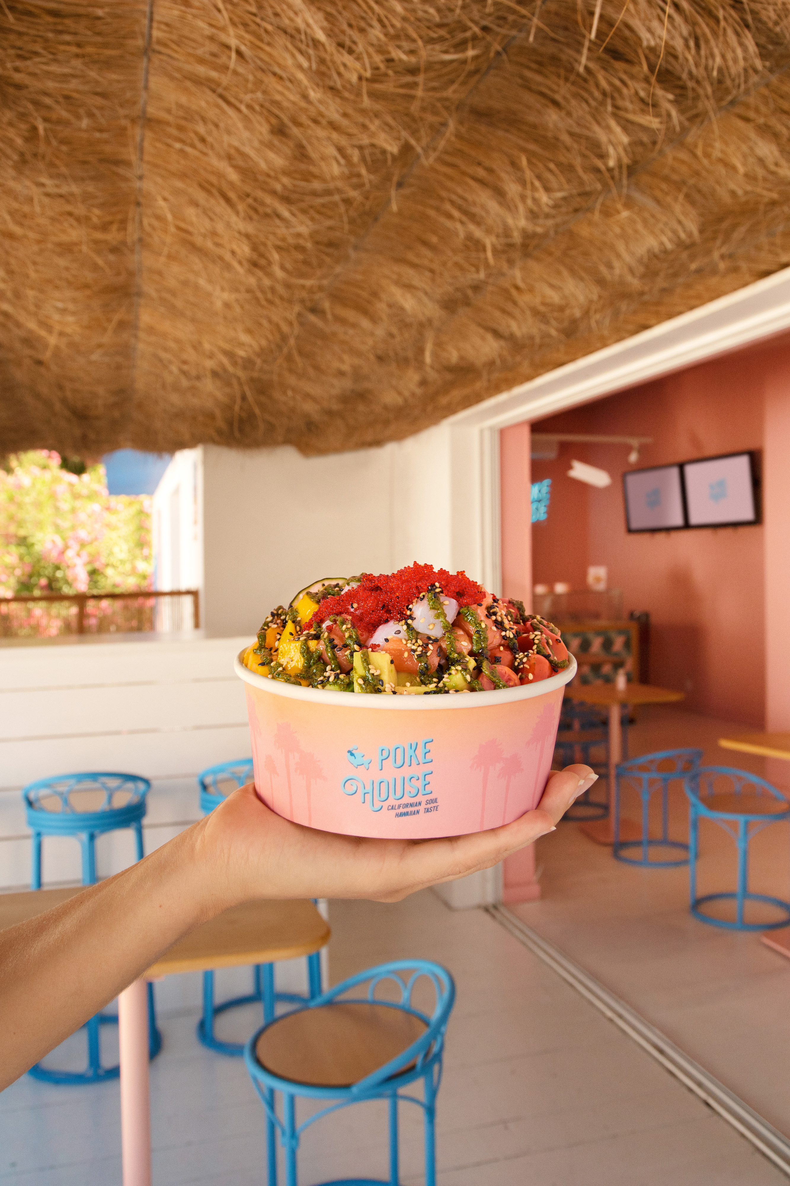 Comporta Kiosk. Aqui encontra toalhas para a praia e poke bowls para comer a qualquer hora