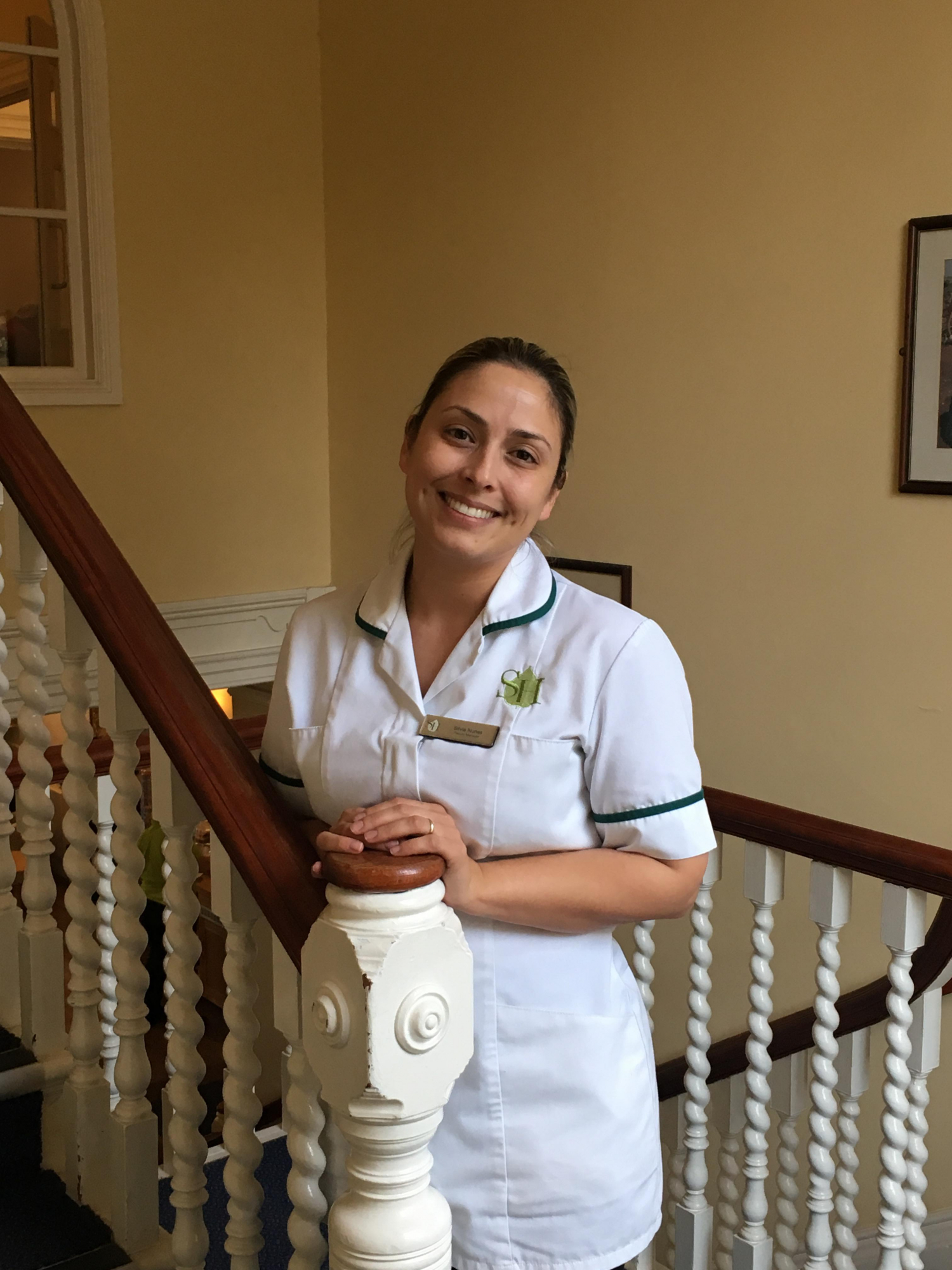 Entrevista à melhor enfermeira de Inglaterra. “Ou diziam-me que procuravam pessoas com experiência, ou então nem respondiam”