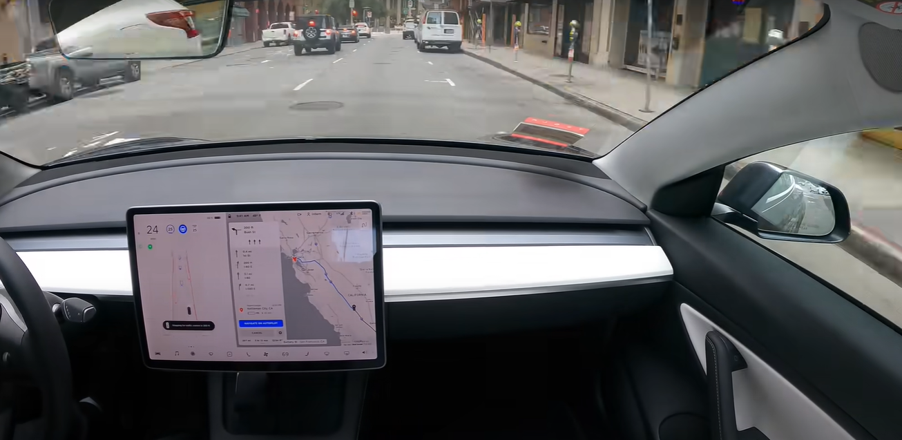 Automóvel da Tesla fez viagem de mais de 600 kms quase sem intervenção do condutor. Veja o vídeo