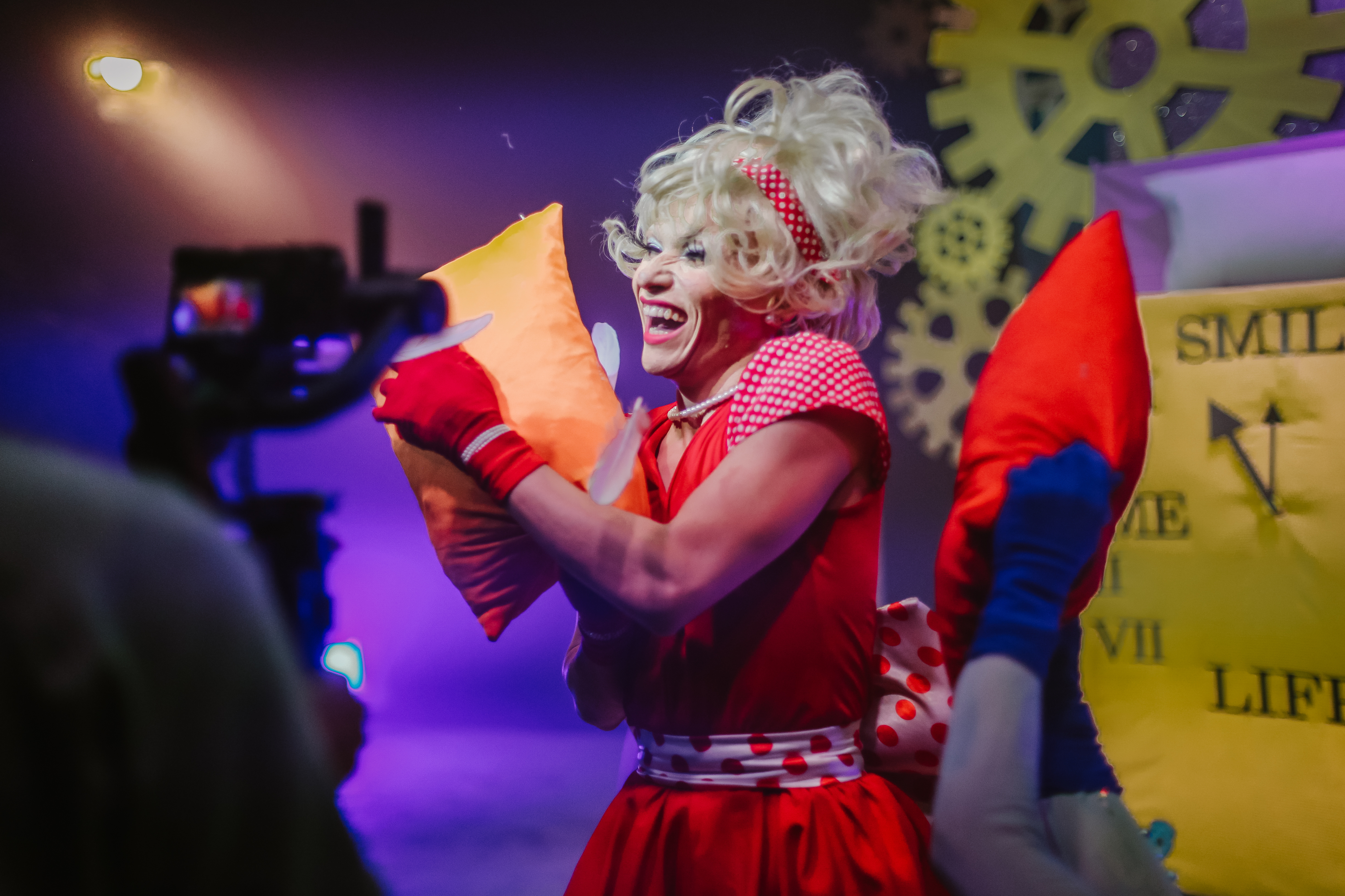 cLock Down. O primeiro musical online interativo “onde se pode ir para o palco” ao lado de Filomena Cautela