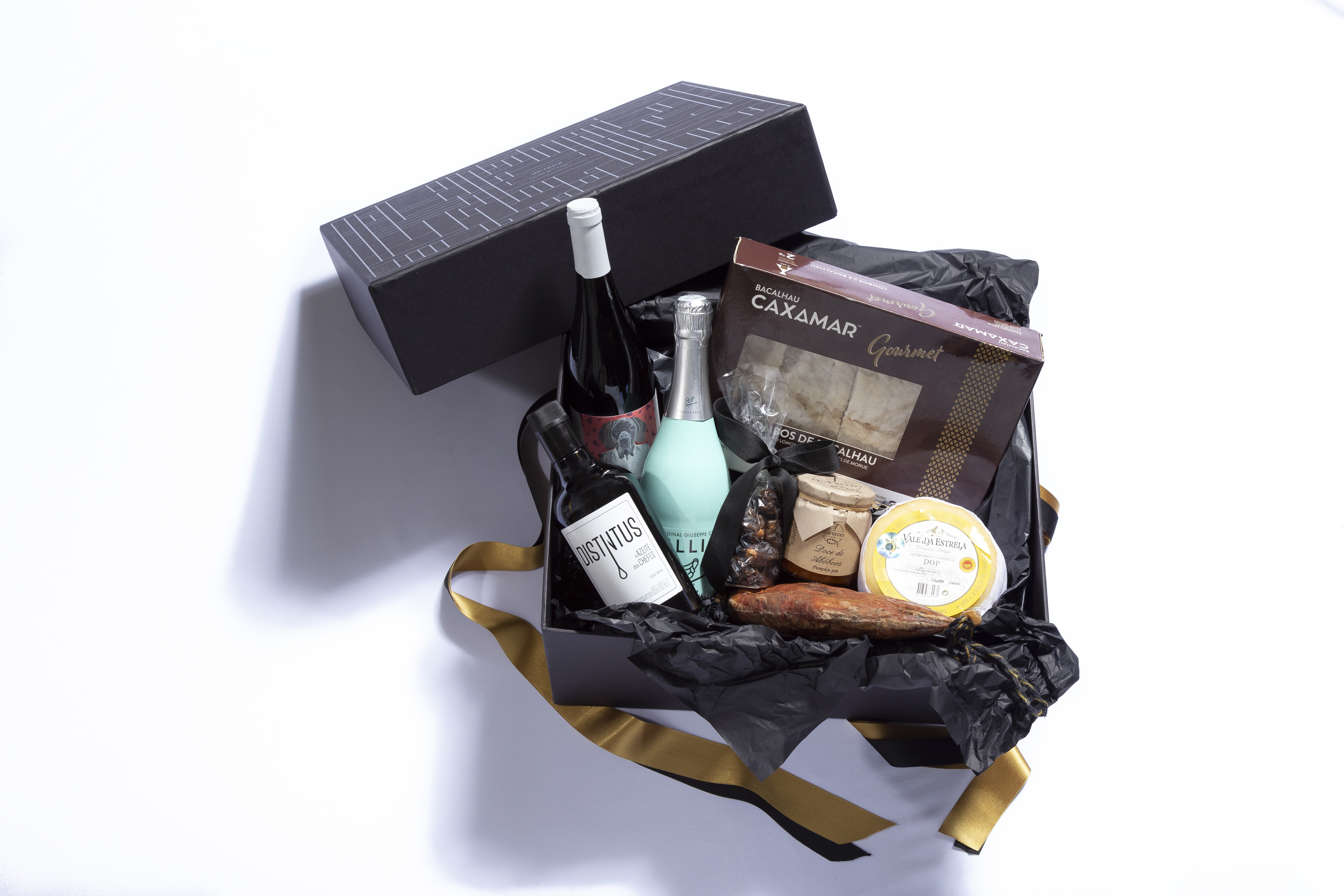 O JNcQUOI volta a celebrar o Natal com luxo. Este ano há 18 cabazes exclusivos para oferecer