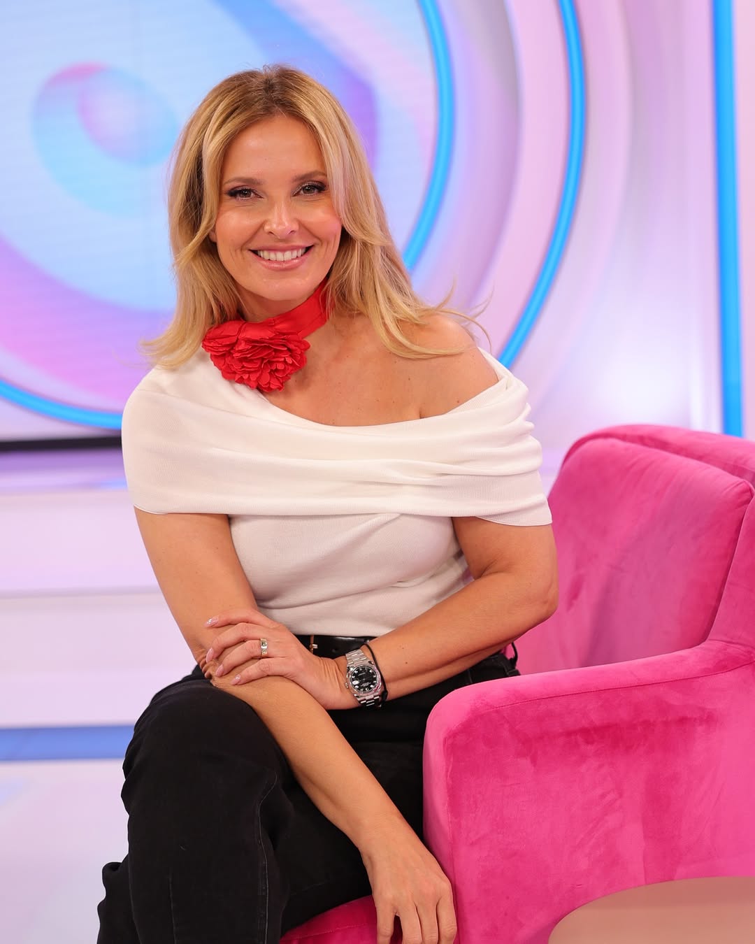 Cristina Ferreira atacada nas redes sociais.”Continua a envergonhar Portugal inteiro”. Apresentadora já respondeu