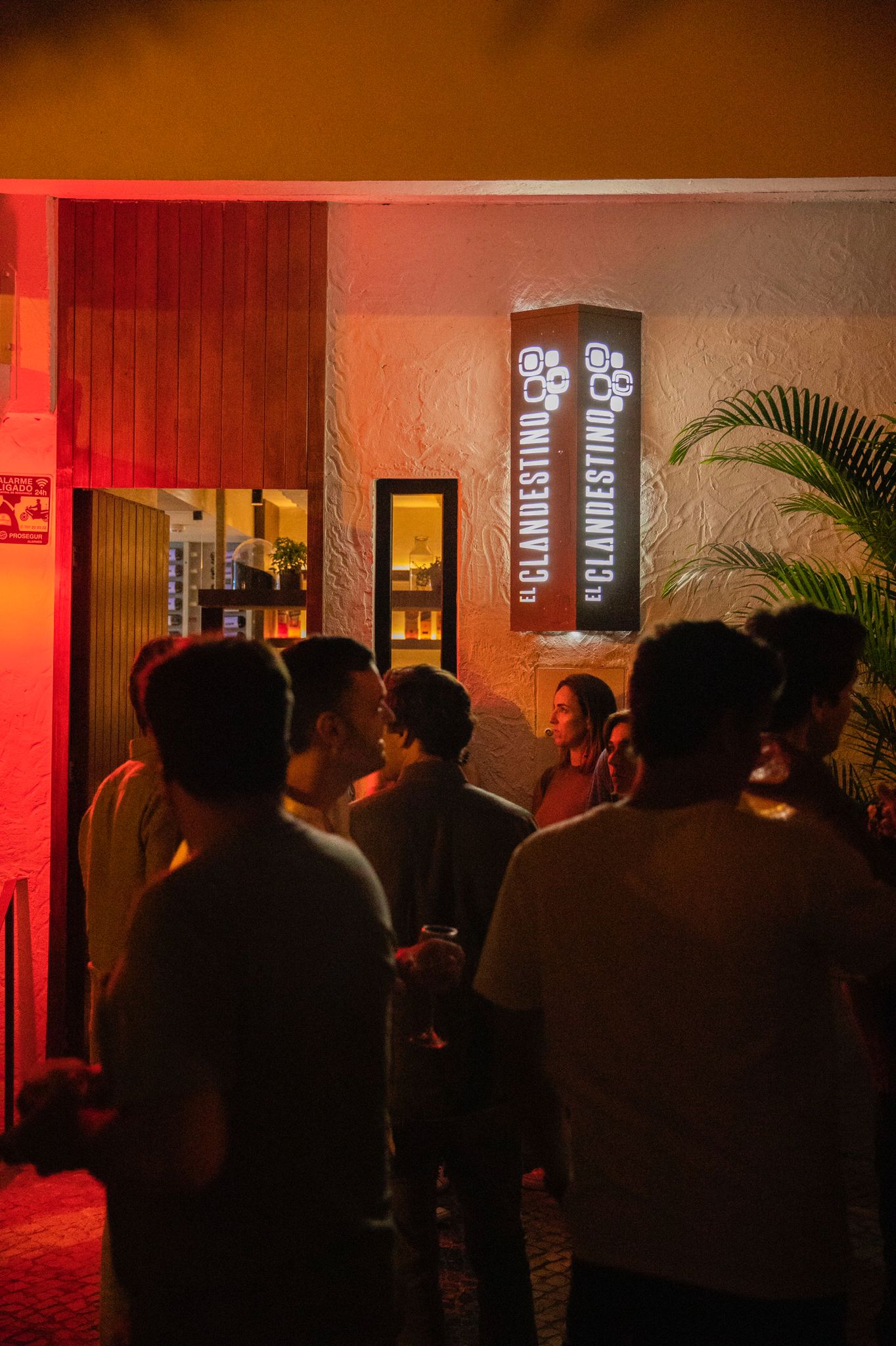 El Clandestino foi para Cascais e à nova carta adicionou um ícone: o prego do Piper’s Pub