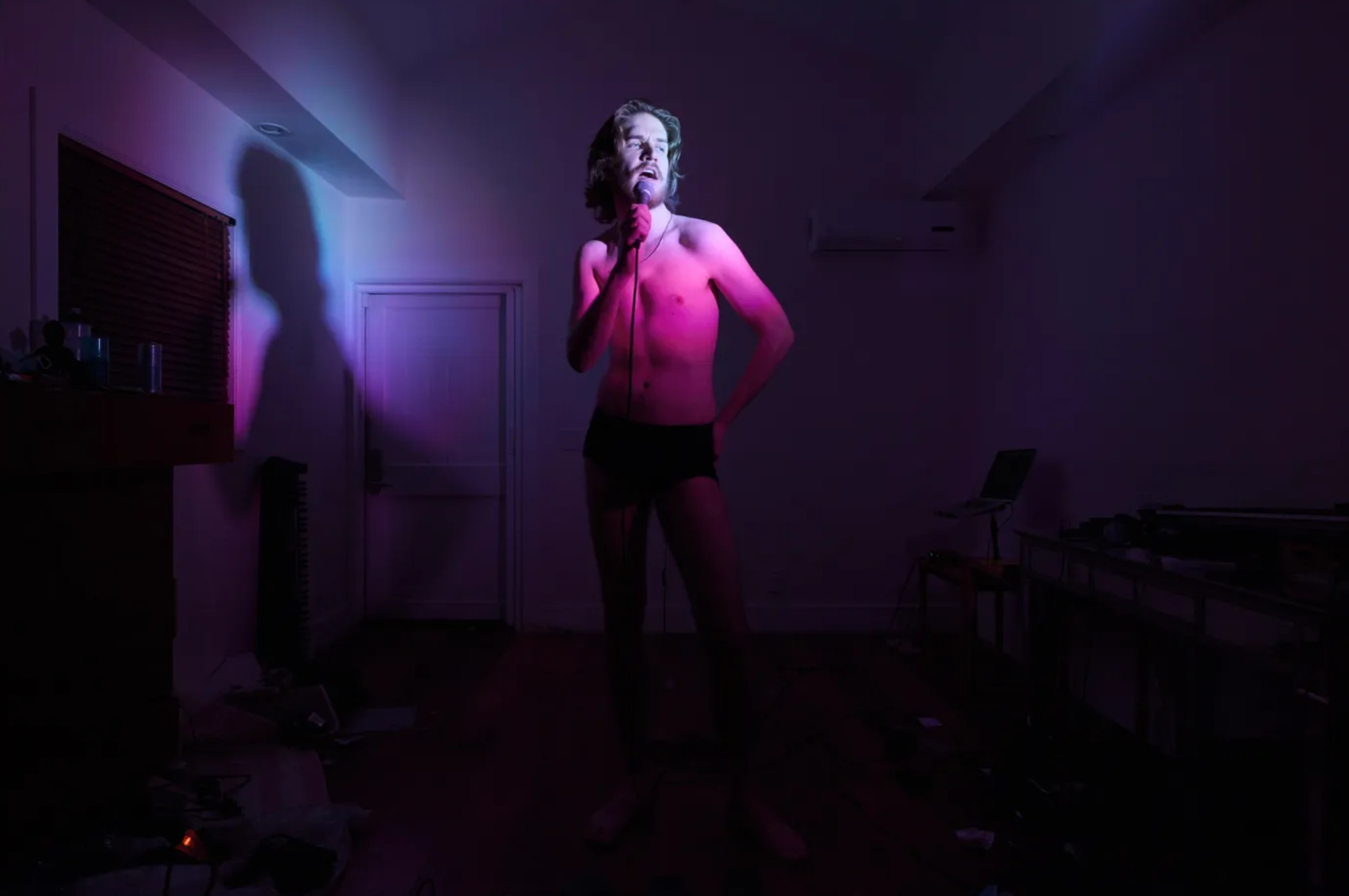 Bo Burnham. O génio que fez o novo especial da Netflix em casa, explicado por Markl e Pombares