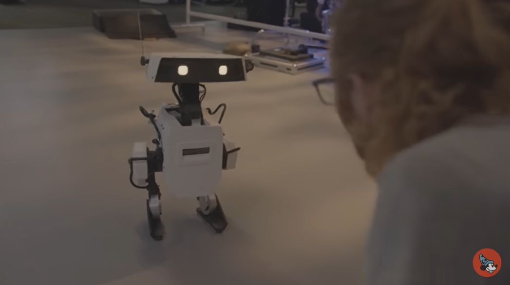 Este robot da Disney parece saído de um filme de animação. Lembra-se do WALL-E e da EVA?