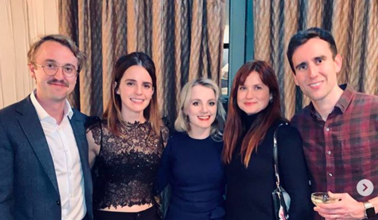 Emma Watson partilha foto com elenco de “Harry Potter”