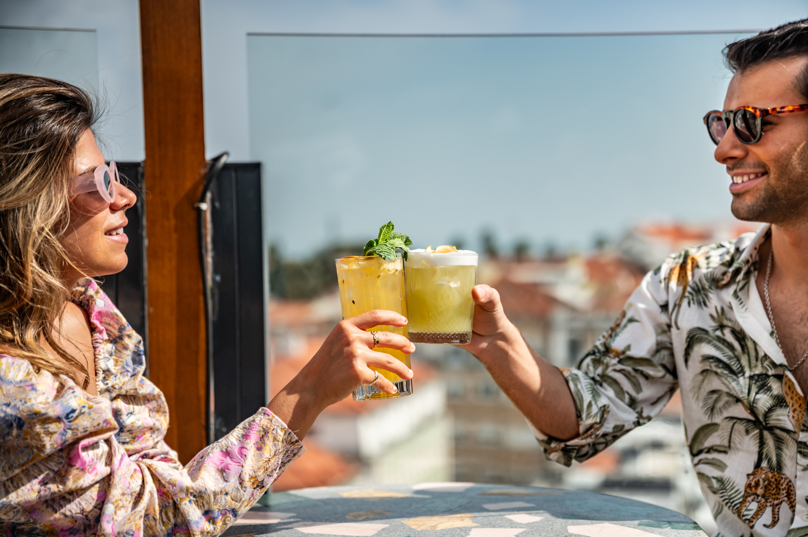 Dos menus aos cocktails. O rooftop do Mama Shelter tem novidades para se deliciar com vista para Lisboa