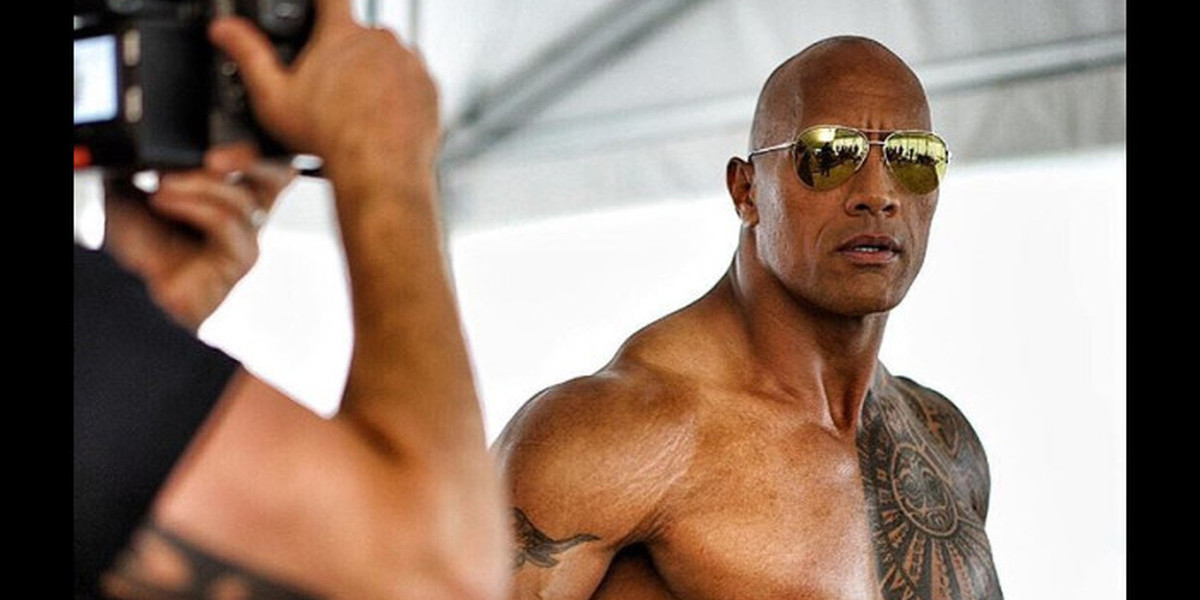 Dwayne Johnson, o The Rock, é eleito o homem mais sexy do mundo; veja fotos