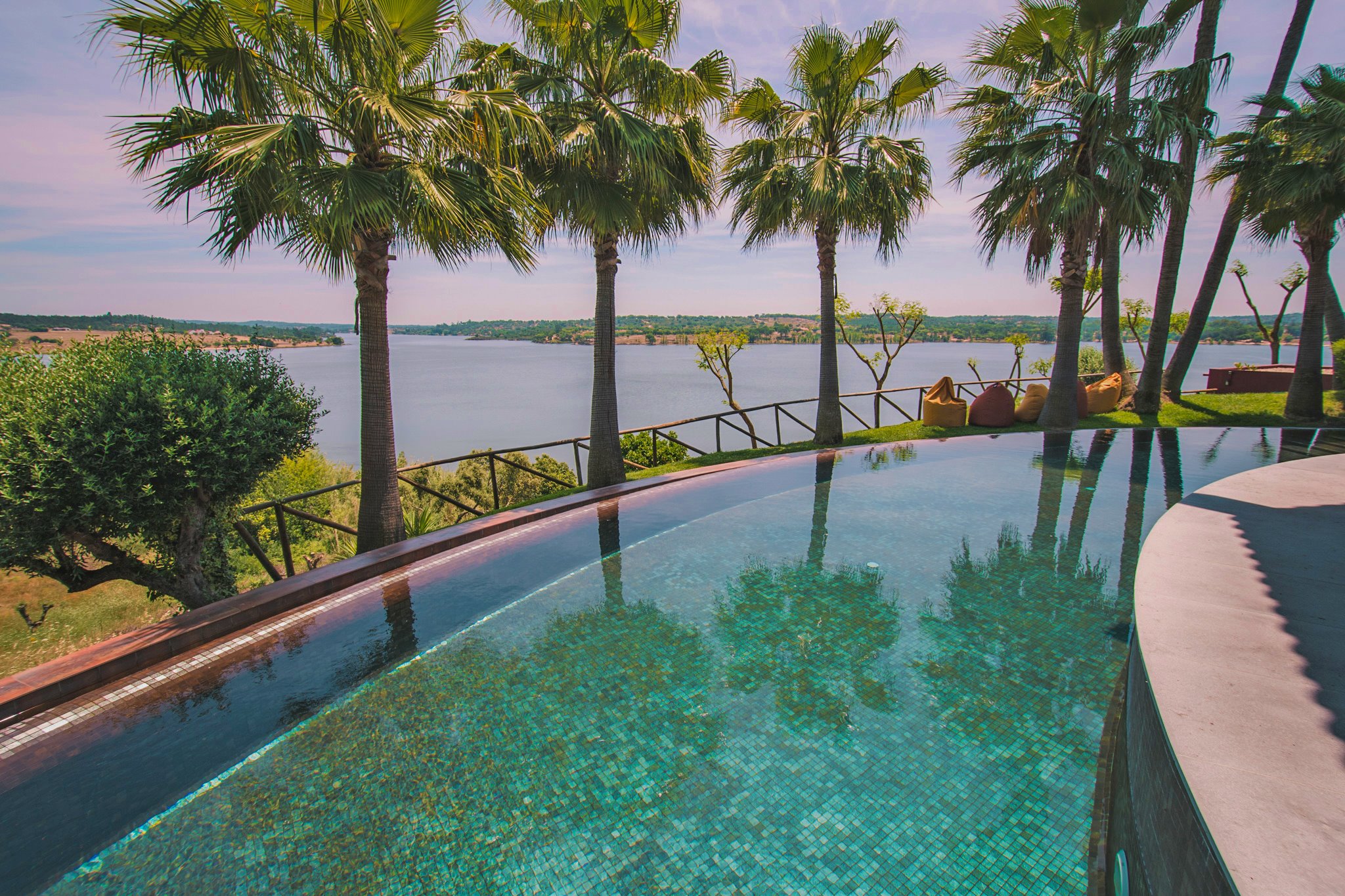 Três por dois. É assim o preço da estadia no Montargil Monte Novo e do número de hóspedes no quarto