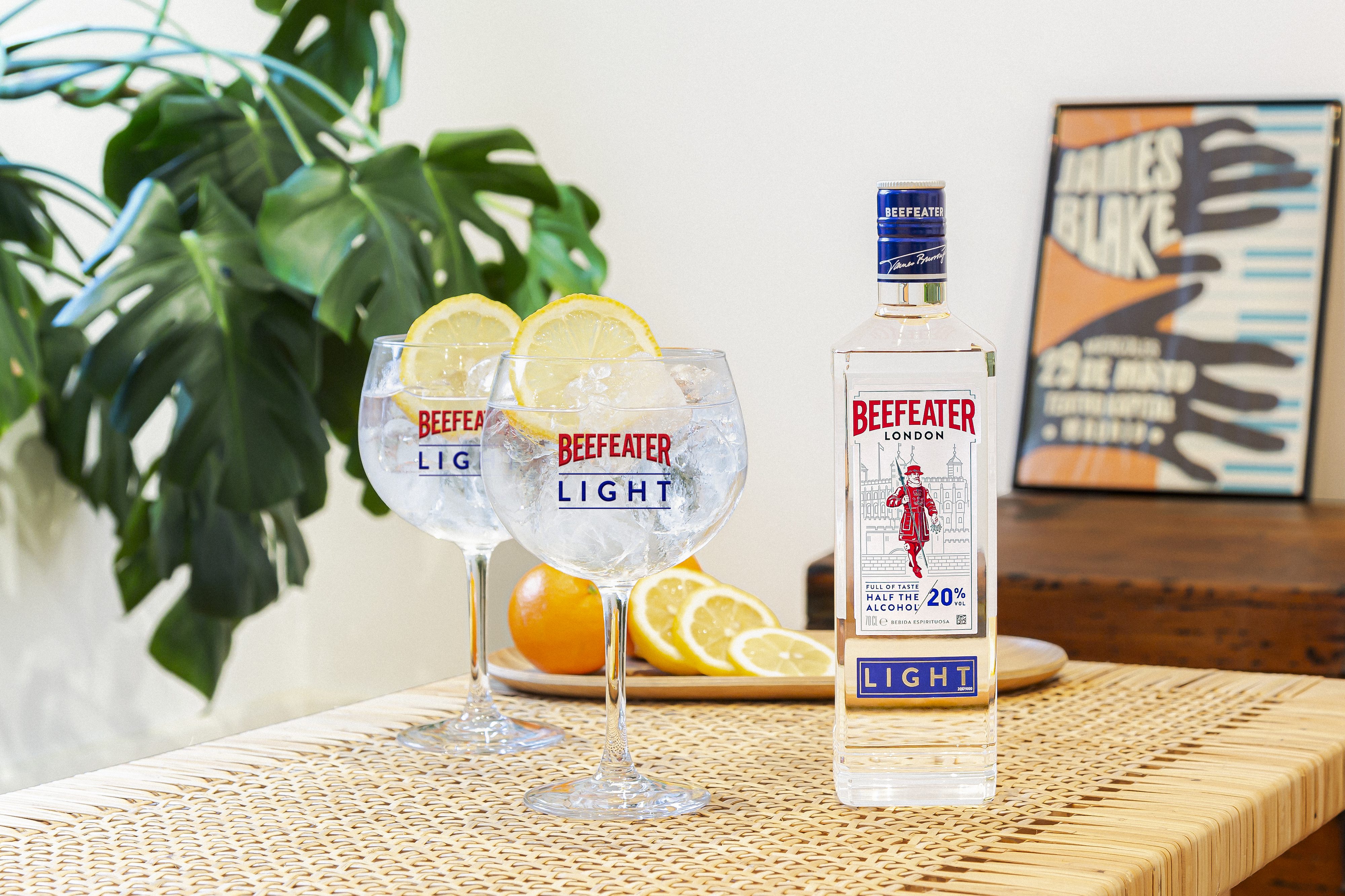 Tem um estilo de vida equilibrado, mas quer beber um bom cocktail? Conheça o novo Beefeater Light