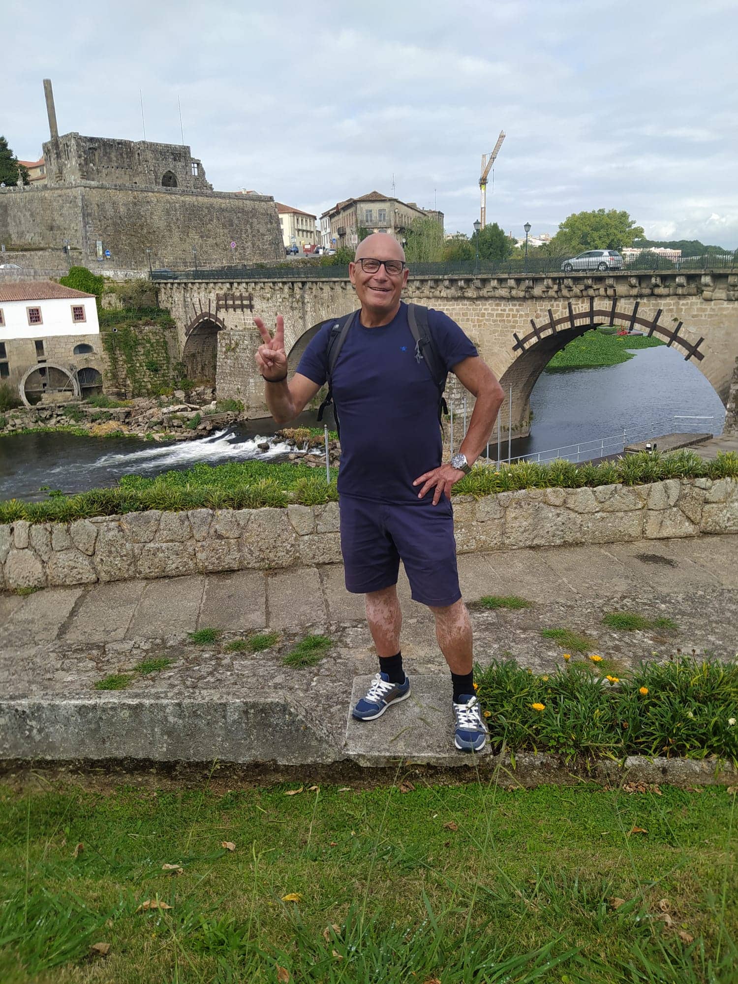 Homem atira-se de ponte em Barcelos e salva mulher que estava prestes a afogar-se