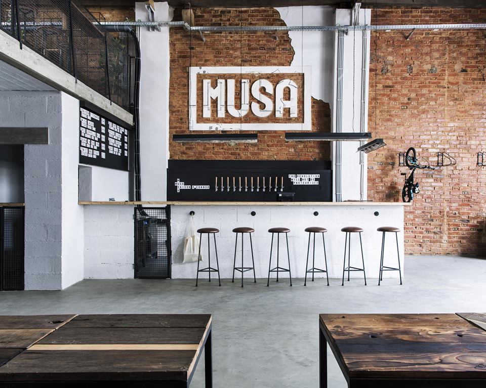 Musa. A fábrica de cerveja que serve almoços ao domingo (com comida que faz as pessoas felizes)