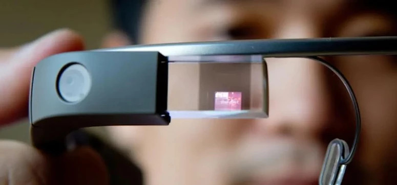 Google desiste dos óculos de realidade aumentada para se dedicar a plataforma de software