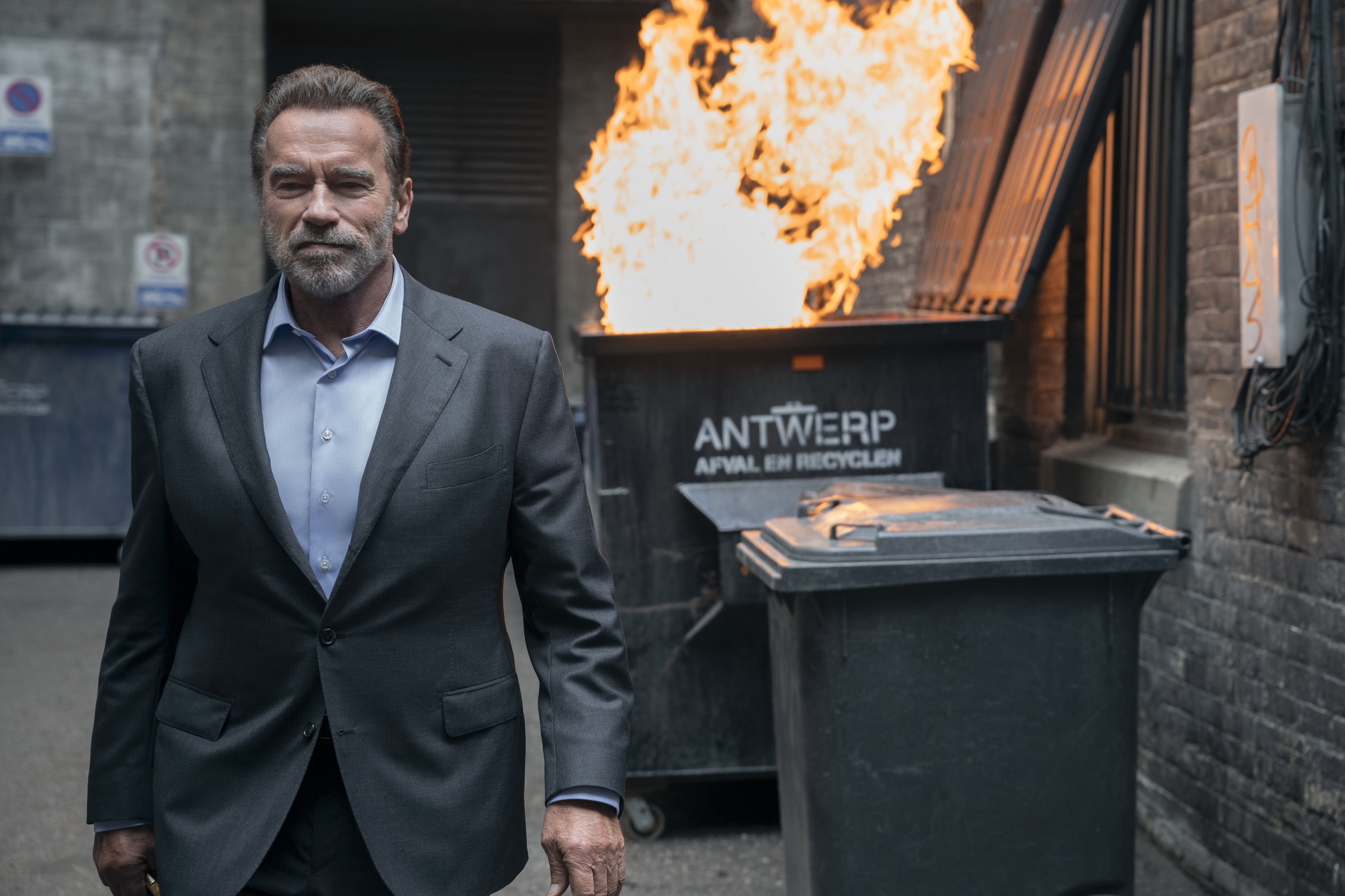 “I’ll be back”. E voltou mesmo. Arnold Schwarzenegger protagoniza “Fubar”, a nova série de ação da Netflix