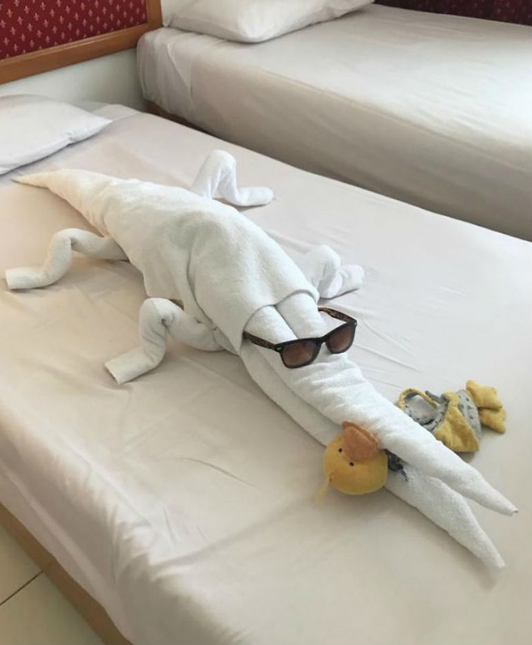 Acha que a sua empregada de hotel fazia arte com as toalhas na cama? Então veja estas 25 obras-primas