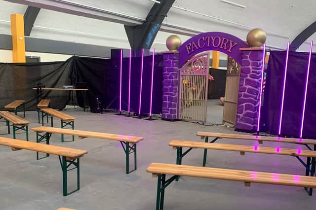 Do luxo ao lixo. Evento de Willy Wonka deixa crianças traumatizadas (e pais furiosos) – perceba porquê