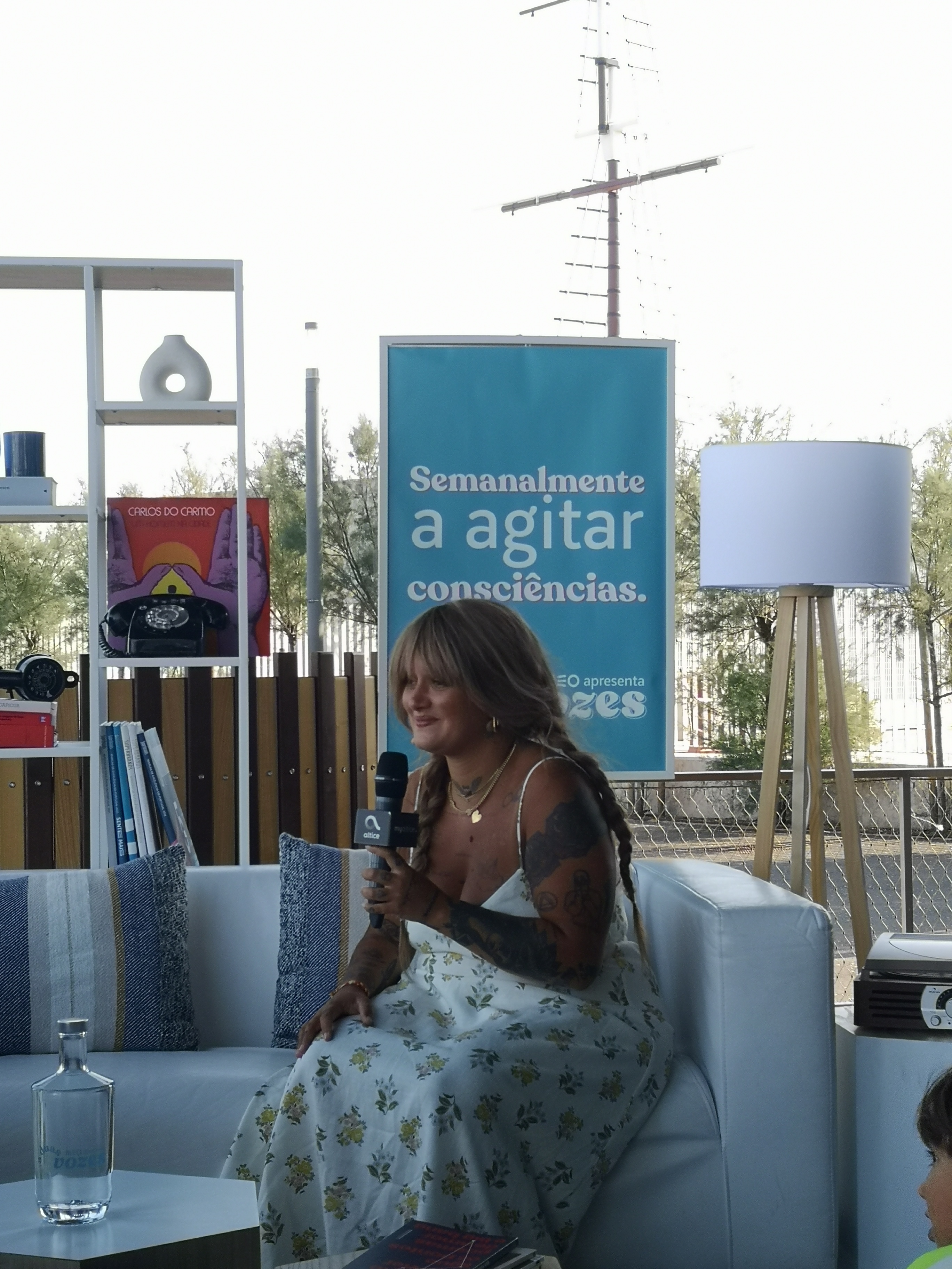 Carolina Deslandes lança podcast. “Há muita gente que não aguenta mulheres com opinião”