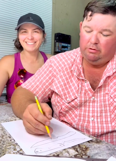 Casal fez as contas e começou a cobrar à filha de 19 anos por morar com eles. Saiba quanto exigem por mês