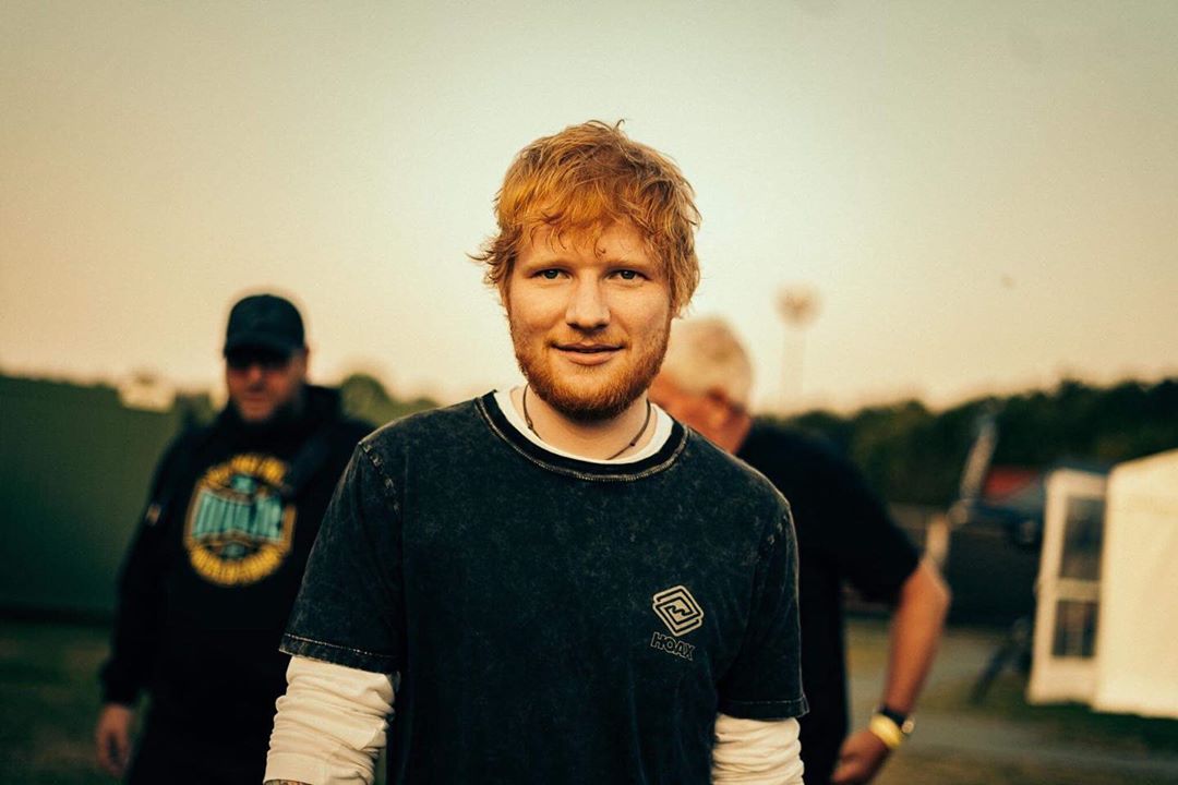 Mulher de Ed Sheeran teve um tumor durante a segunda gravidez. Cantor também anunciou o novo álbum