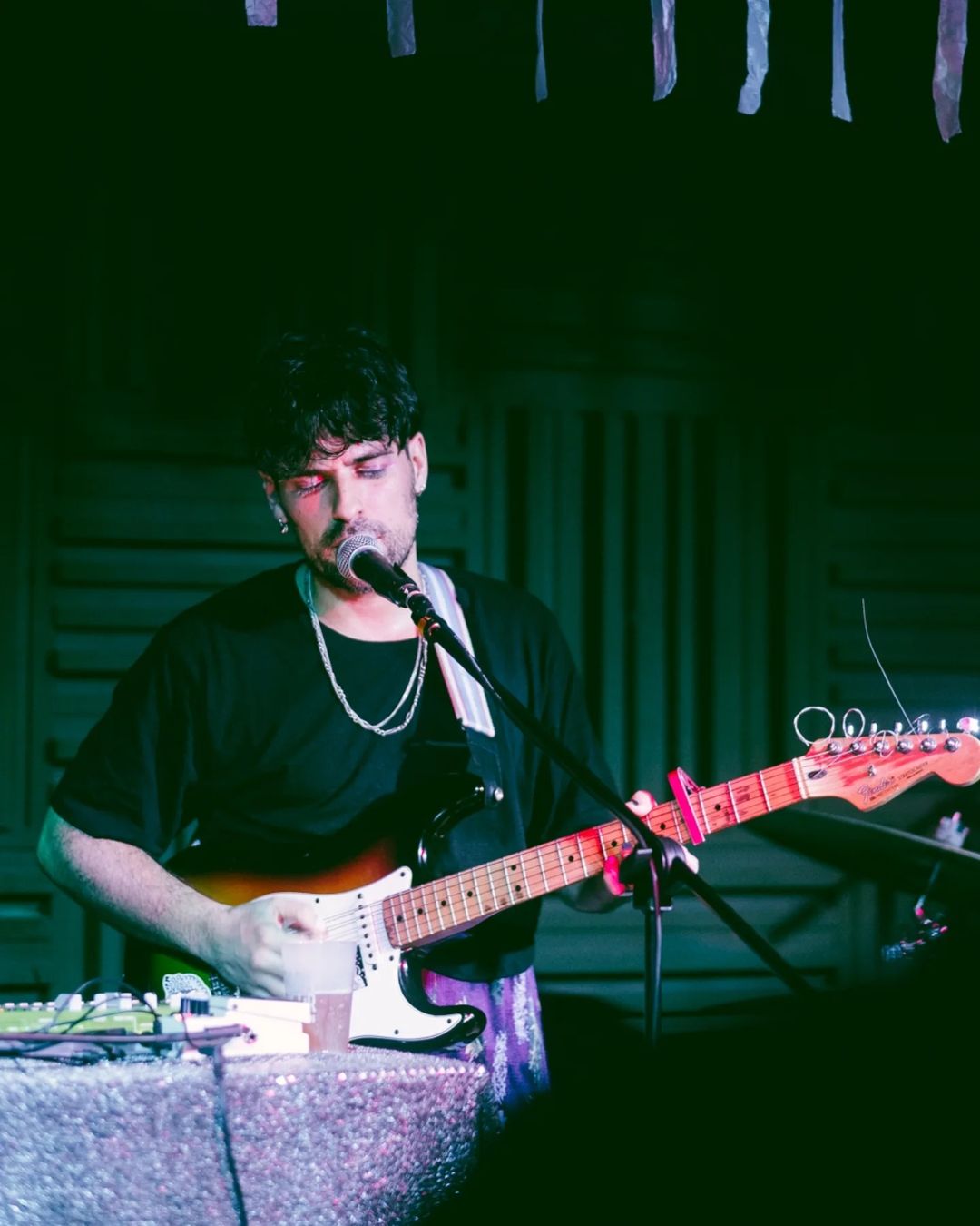 Artista português deseja “feliz Natal” de forma inusitada. Veja a foto surpreendente