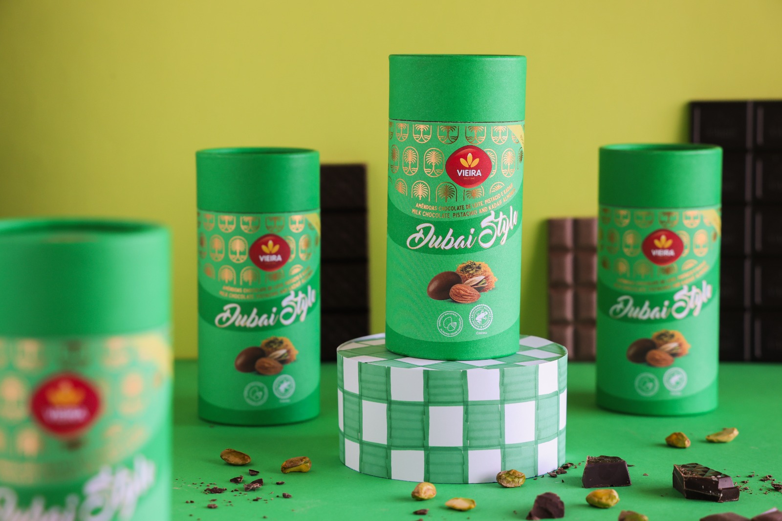 A loucura do chocolate do Dubai continua viva e chegou às amêndoas da Páscoa. Saiba tudo