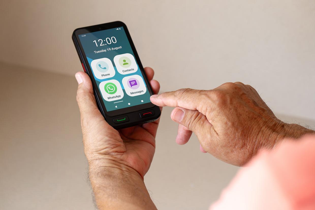 SPC Zeus 2 é um smartphone para séniores mais compacto e simples de utilizar