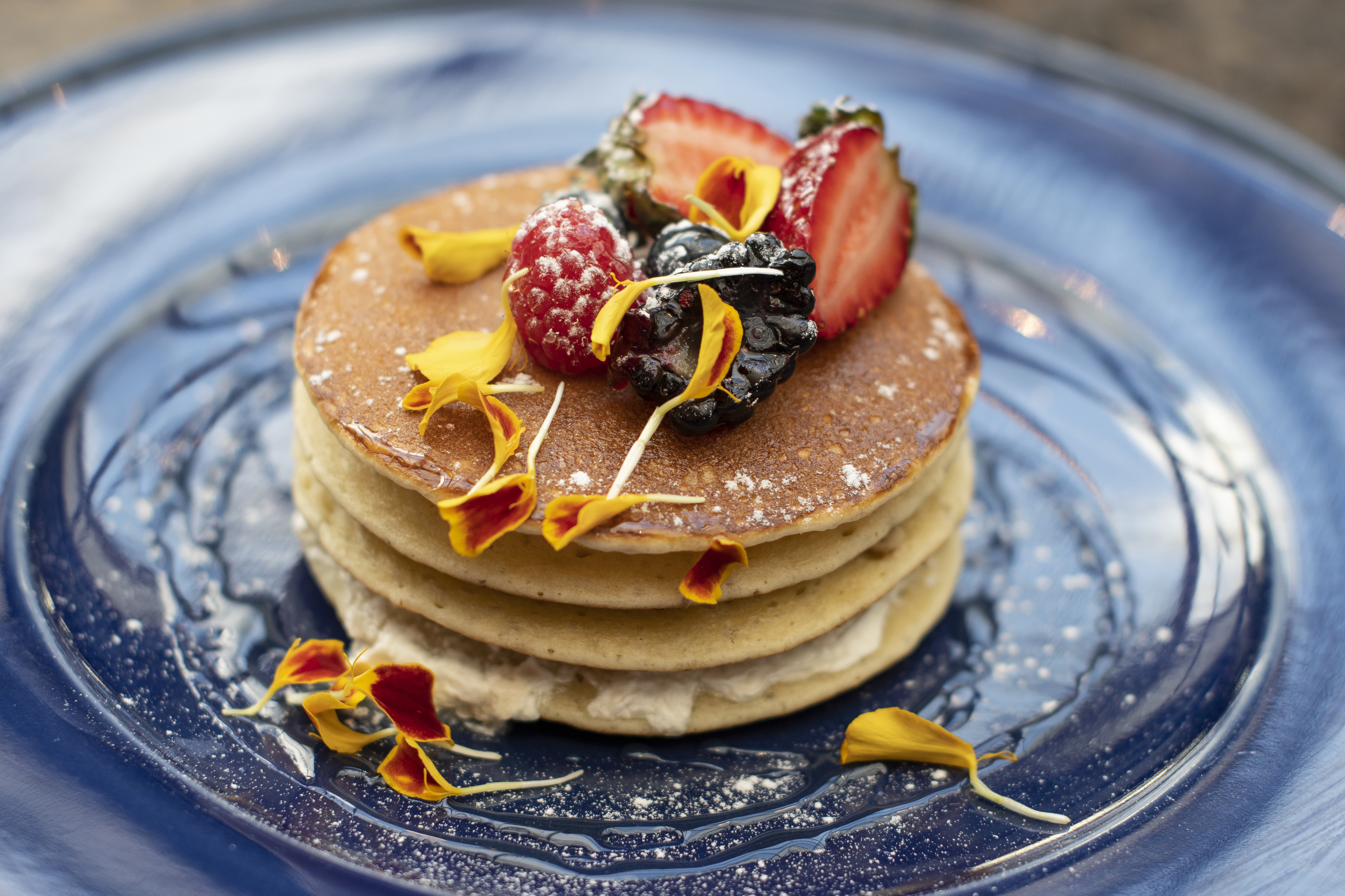No Dia da Criança, leve-a ao brunch neste hotel, onde não falta um divertido insuflável