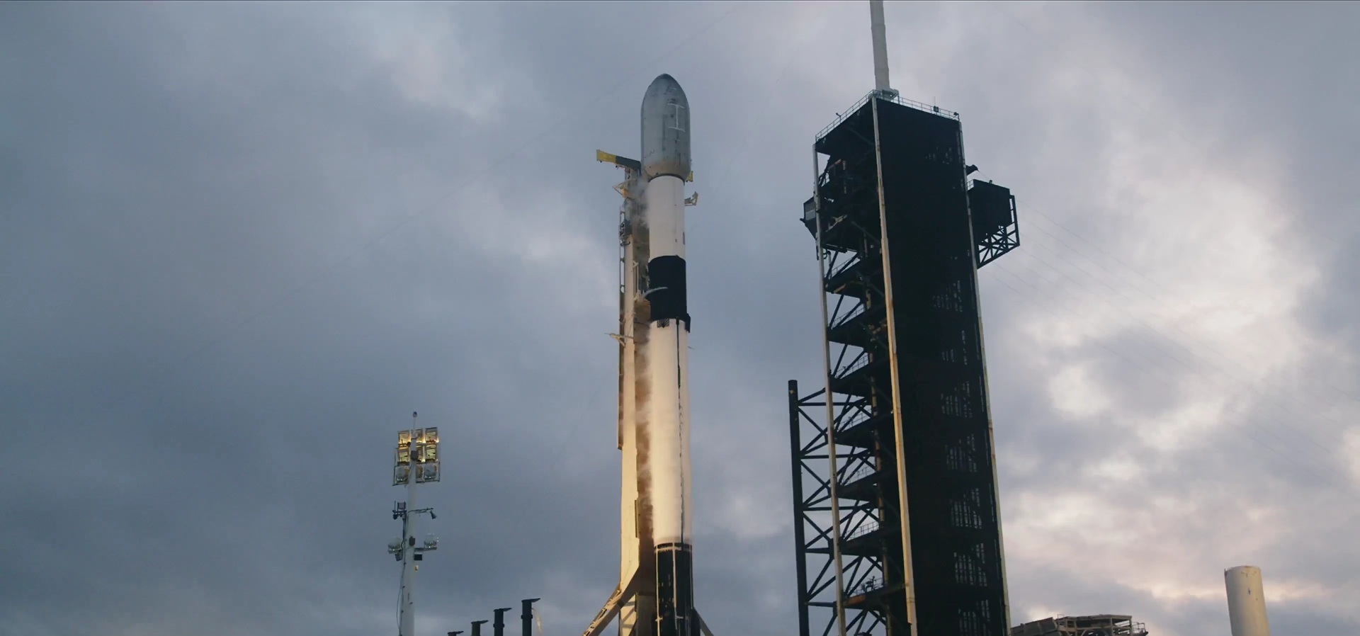 SpaceX bate mais um recorde nos voos. Propulsor do foguetão Falcon 9 é o protagonista