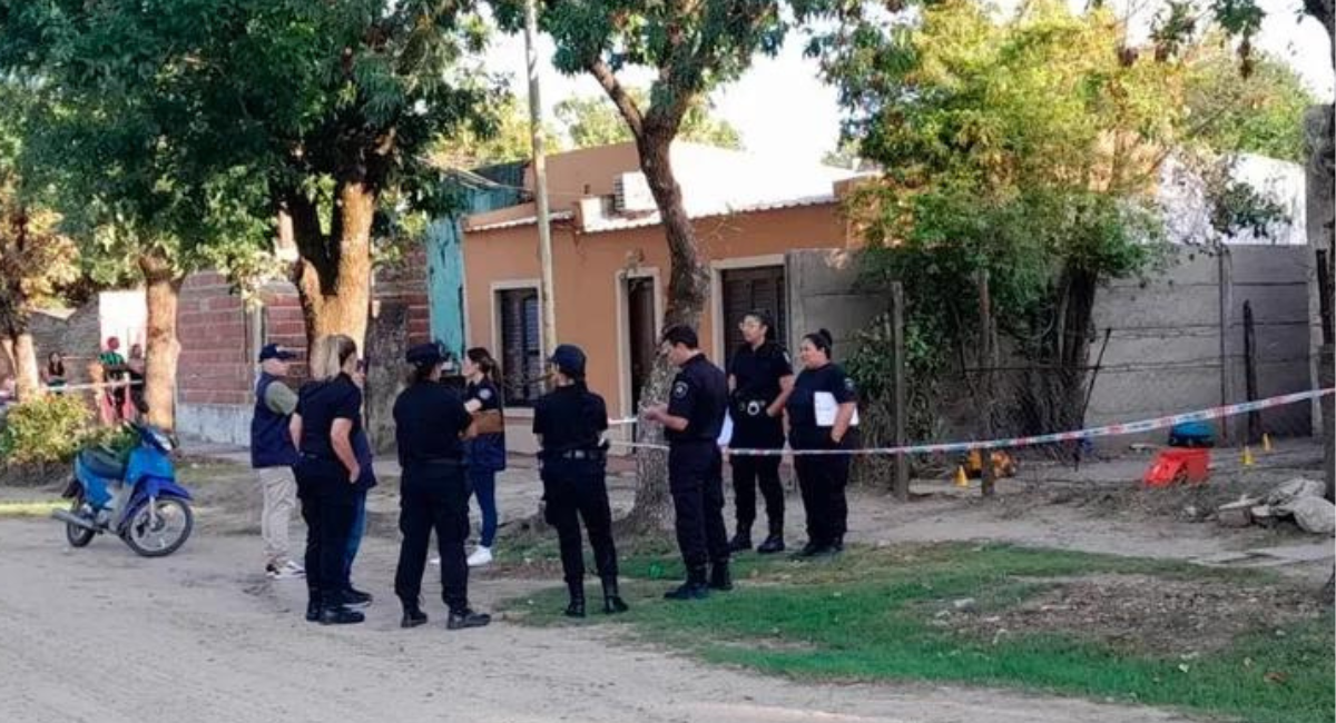 Encontrou o amigo na cama da ex e matou-o à facada. Depois foi trabalhar