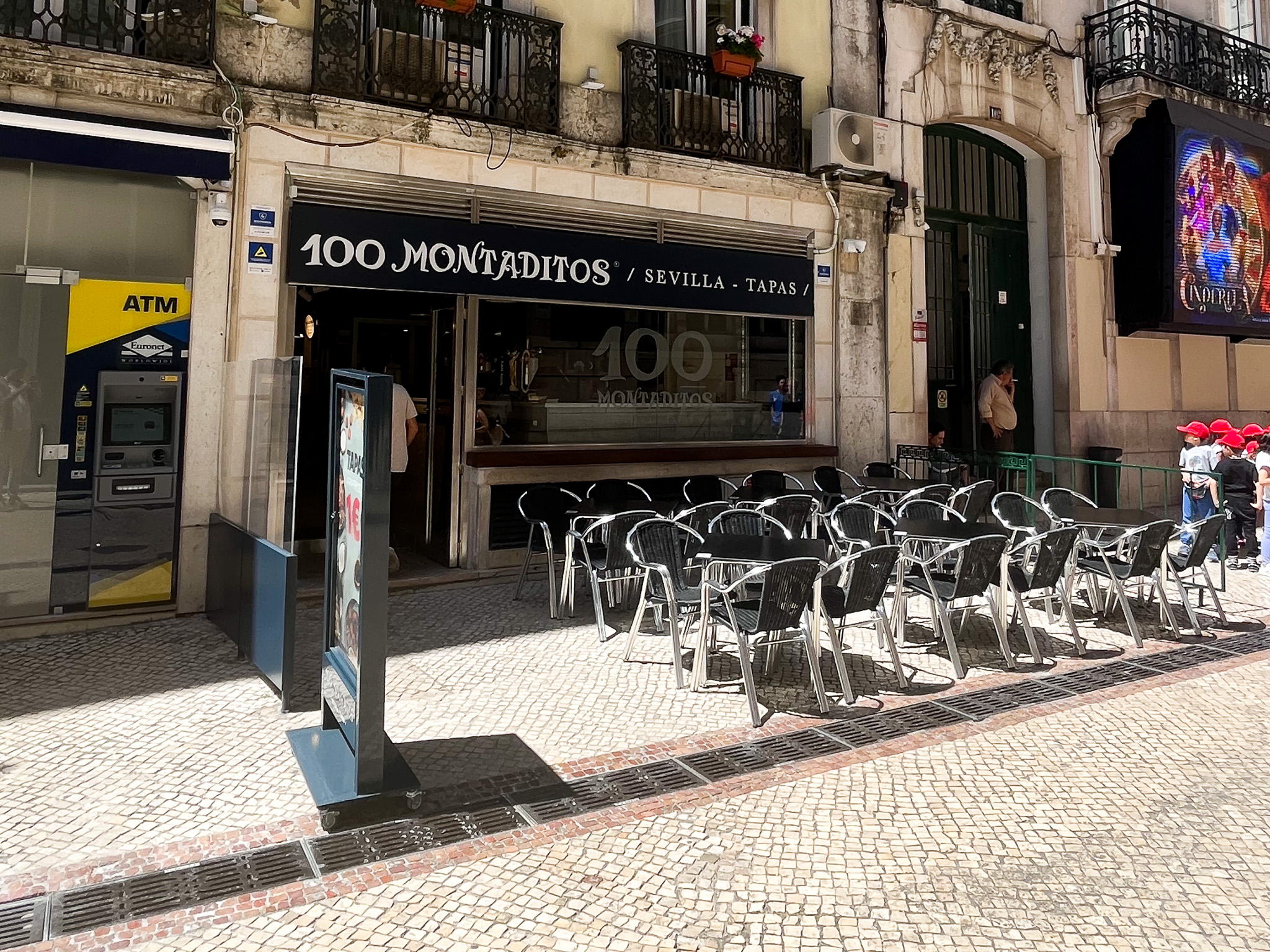 Vai ver um espectáculo ao Coliseu? Encha o estômago com as tapas baratinhas do novo 100 Montaditos