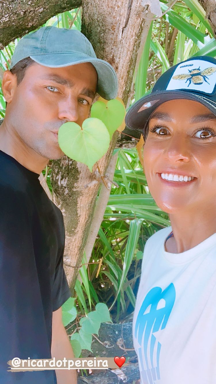 Ricardo e Francisca Pereira estão no paraíso na Terra. Fica nas Maldivas e nós sabemos o preço