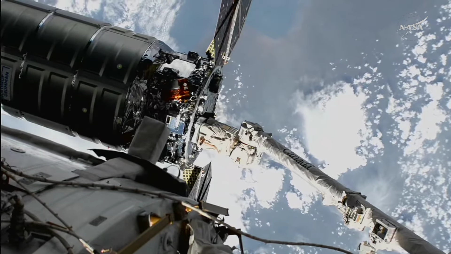 Depois de um “susto”, Cygnus XL chega com sucesso à Estação Espacial Internacional