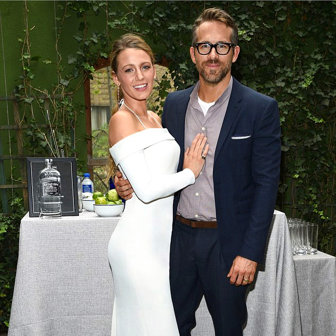 Ryan Reynolds dá os parabéns à mulher Blake Lively publicando as suas piores fotos