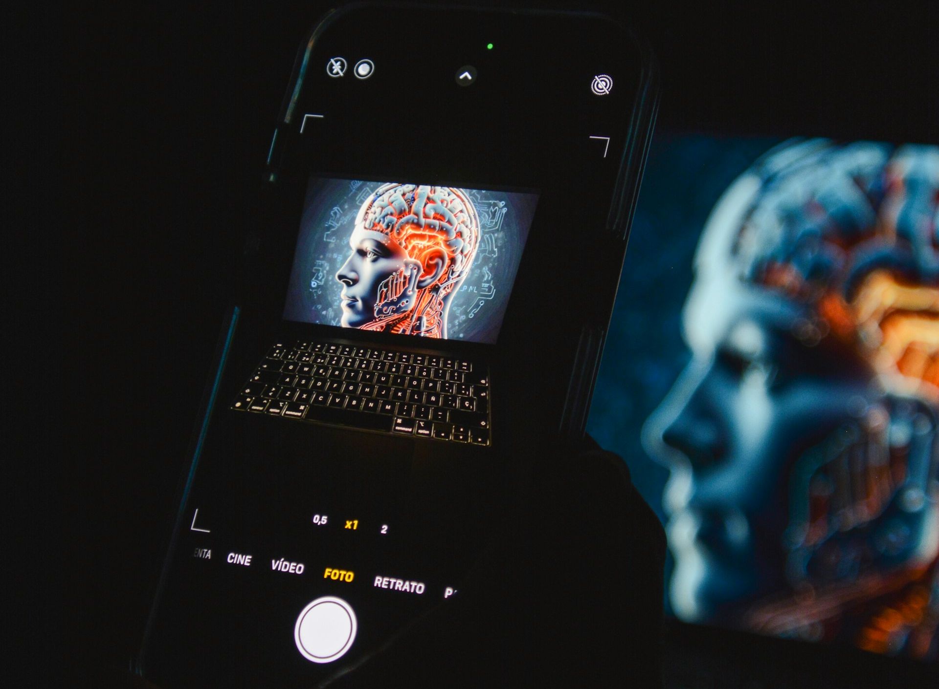 NOVA FCT debate papel da IA contra desinformação e responde a perguntas sobre LLM Amália