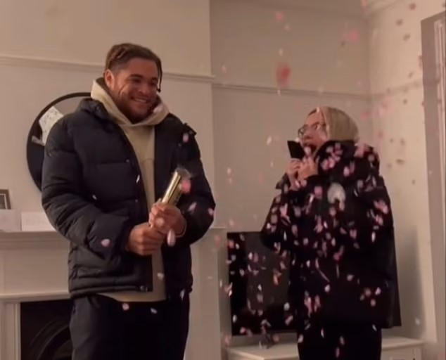 Mulher preparou uma revelação do sexo do bebé com confetis azuis e rosa. Mas esqueceu-se que o namorado era daltónico