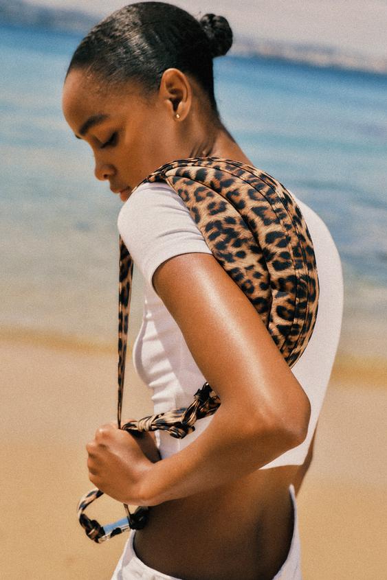 Os festivais de verão estão aí à porta. 15 sugestões de malas práticas e cheias de pinta