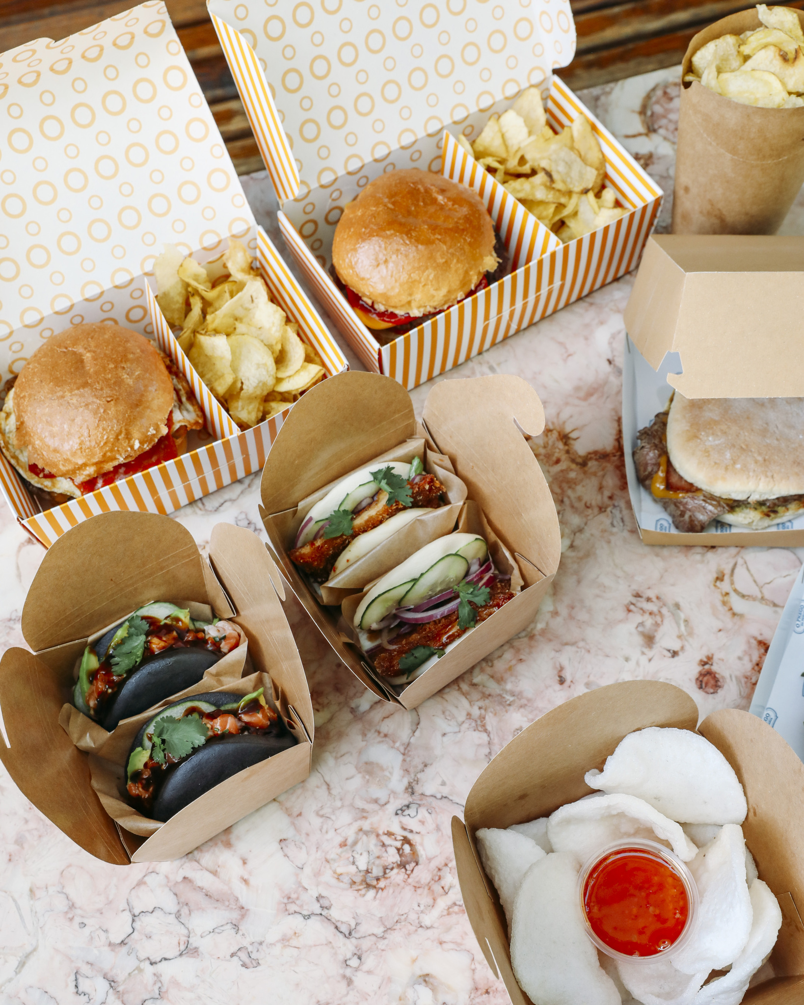 Brothers&Sisters: Hambúrgueres, pregos e baos e só uma taxa de entrega? Agora é possível