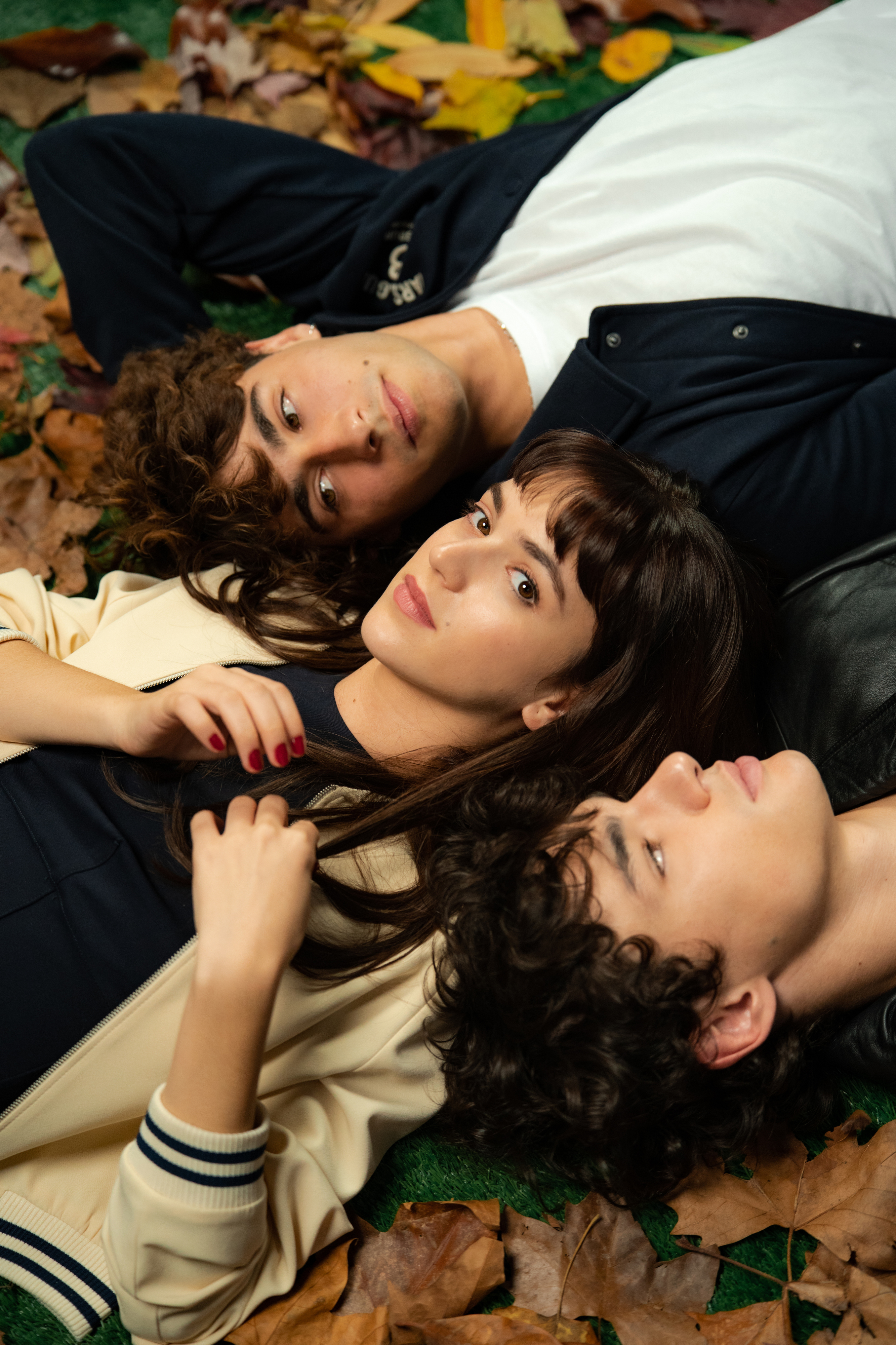 “Diz-me Baixinho” é o novo filme da Prime Video onde o romance adolescente já conquistou o público todo