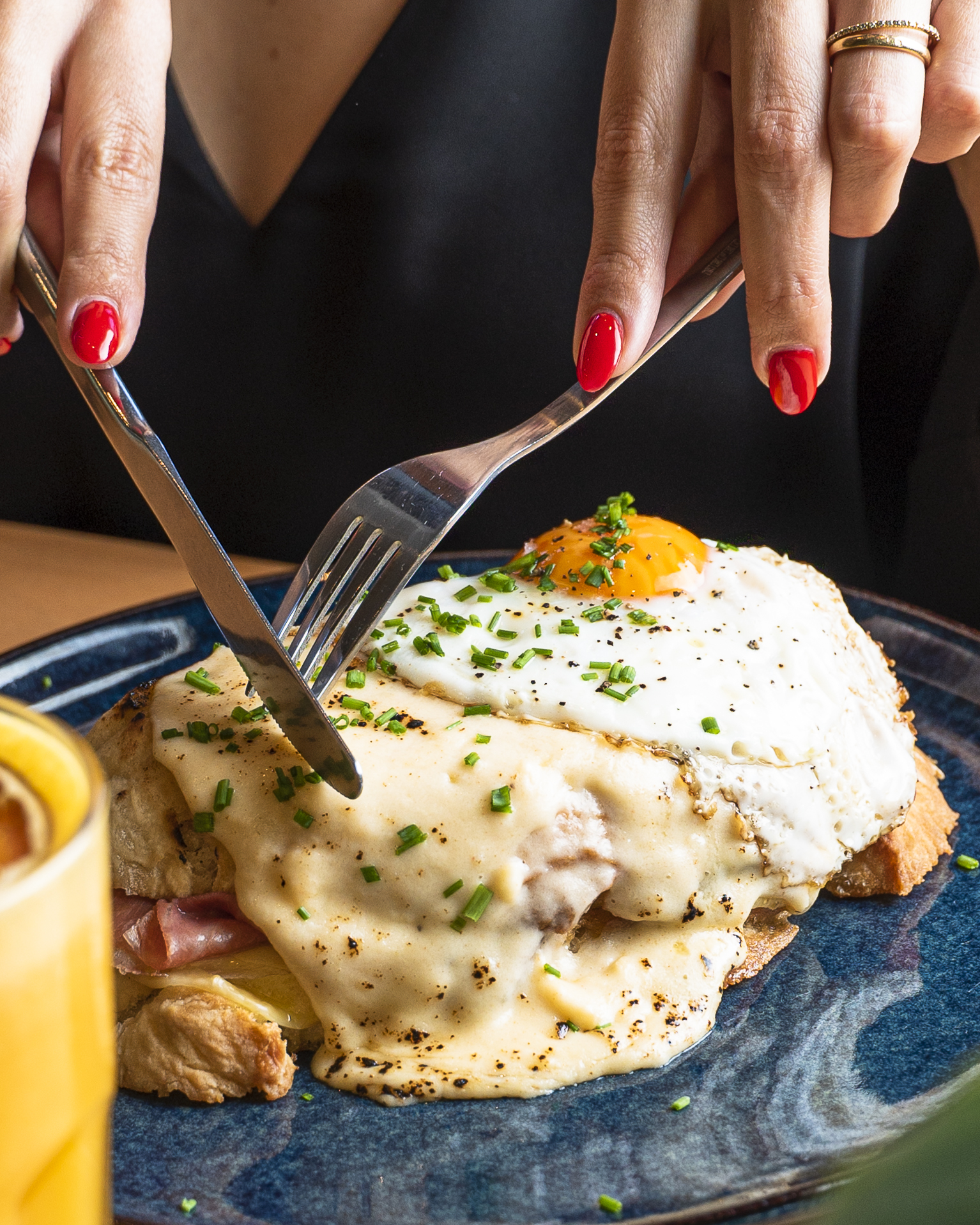 Sai da frente, francesinha. O croque Madame chegou ao Camélia Brunch Garden, no Porto