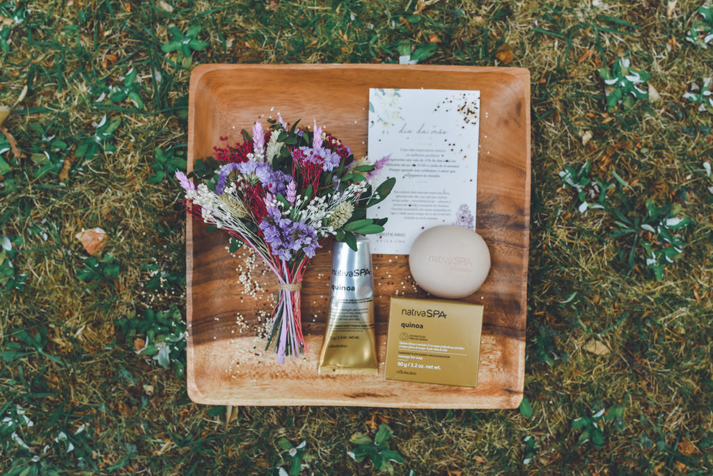 Dia da Mãe. O presente não chega a tempo? Flores e cremes O Boticário estão na Uber Eats