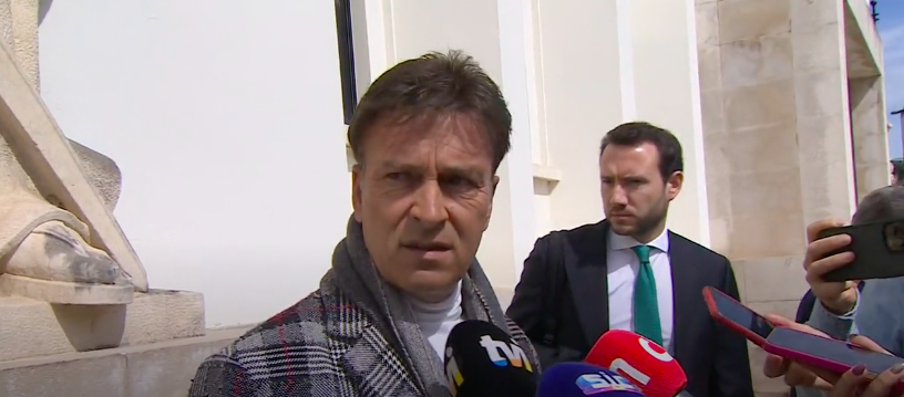 Tony Carreira indignado em tribunal com Ministério Público. “Não venho aqui para condenar ninguém”